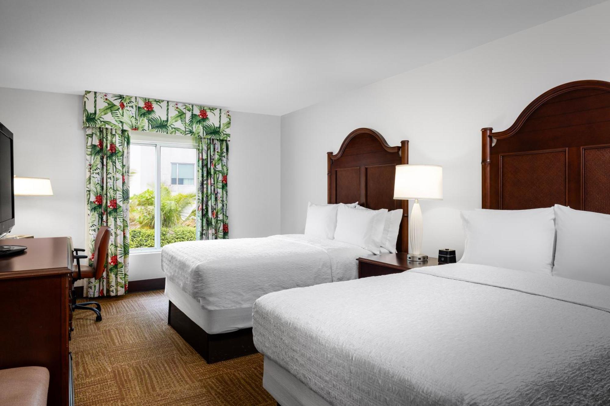Hampton Inn & Suites San Juan Carolina Exterior foto
